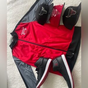 Bulls triple combo! Jacket, 3 lids, and size 11 Jordan’s.